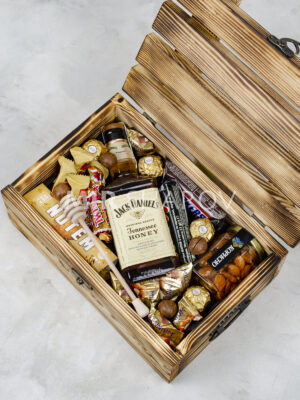 Подарочный бокс набор для мужчины с алкоголем «Шкатулка»